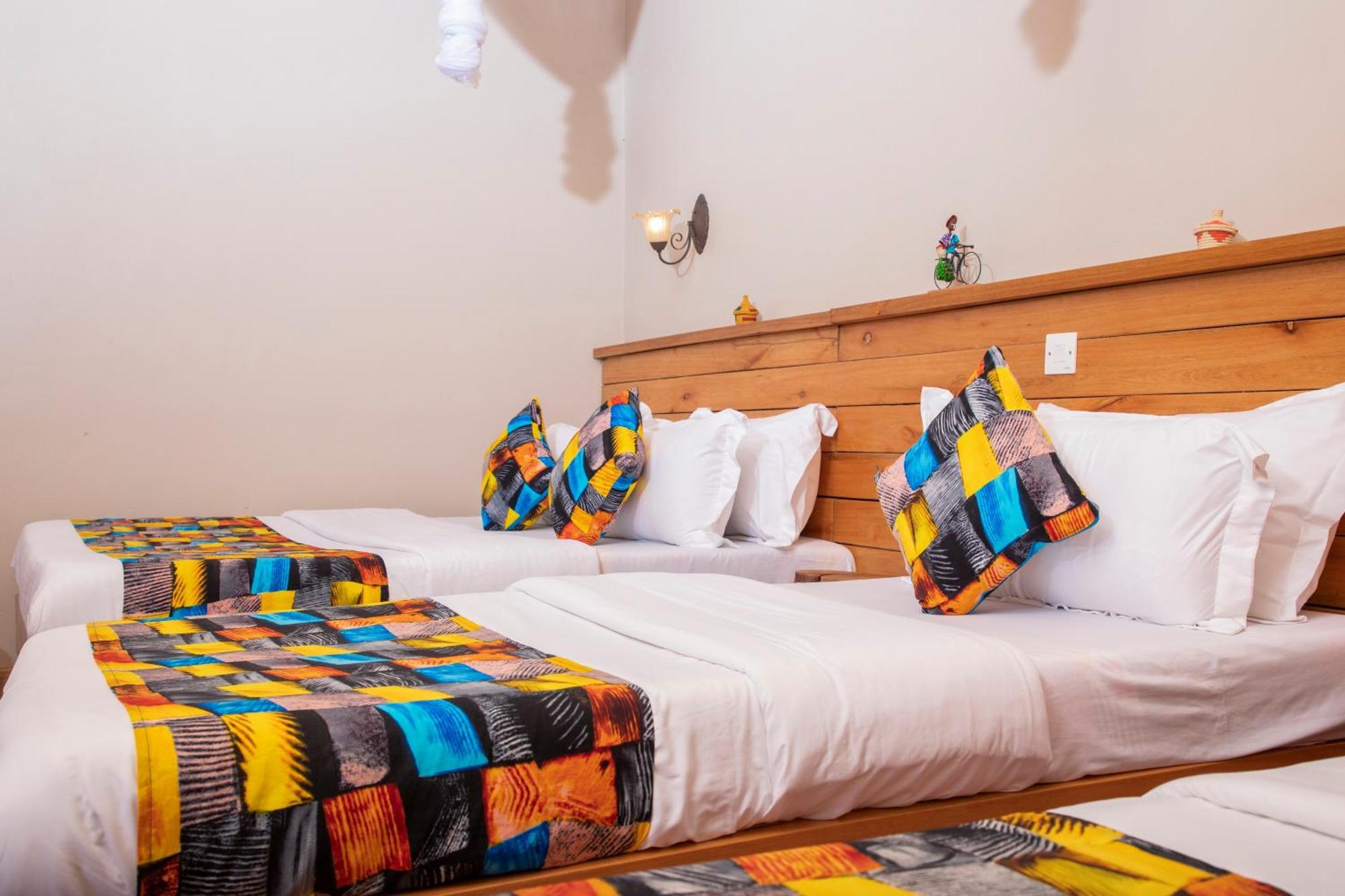 Kaswa Lodge Fort Portal Экстерьер фото