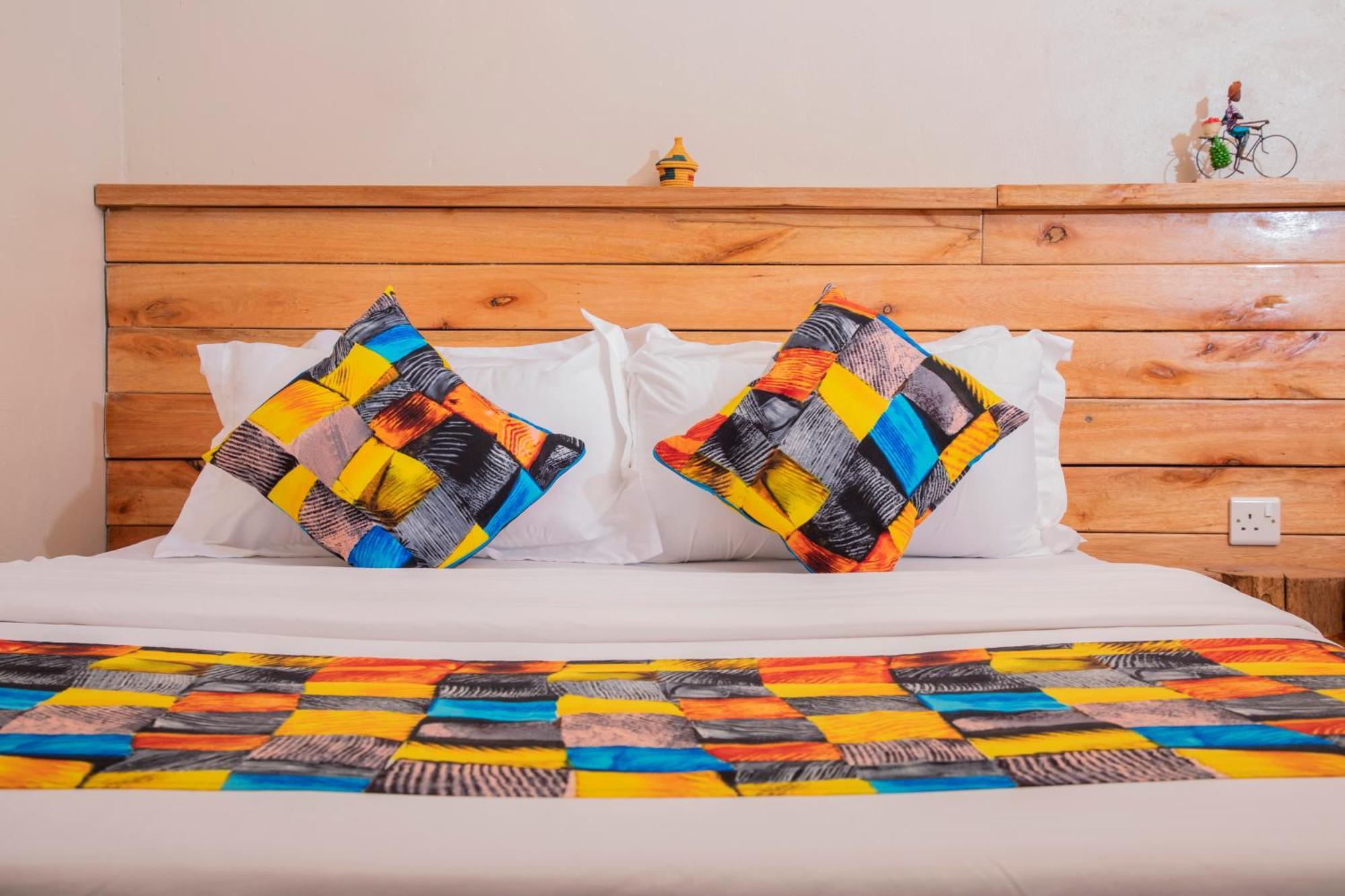 Kaswa Lodge Fort Portal Экстерьер фото