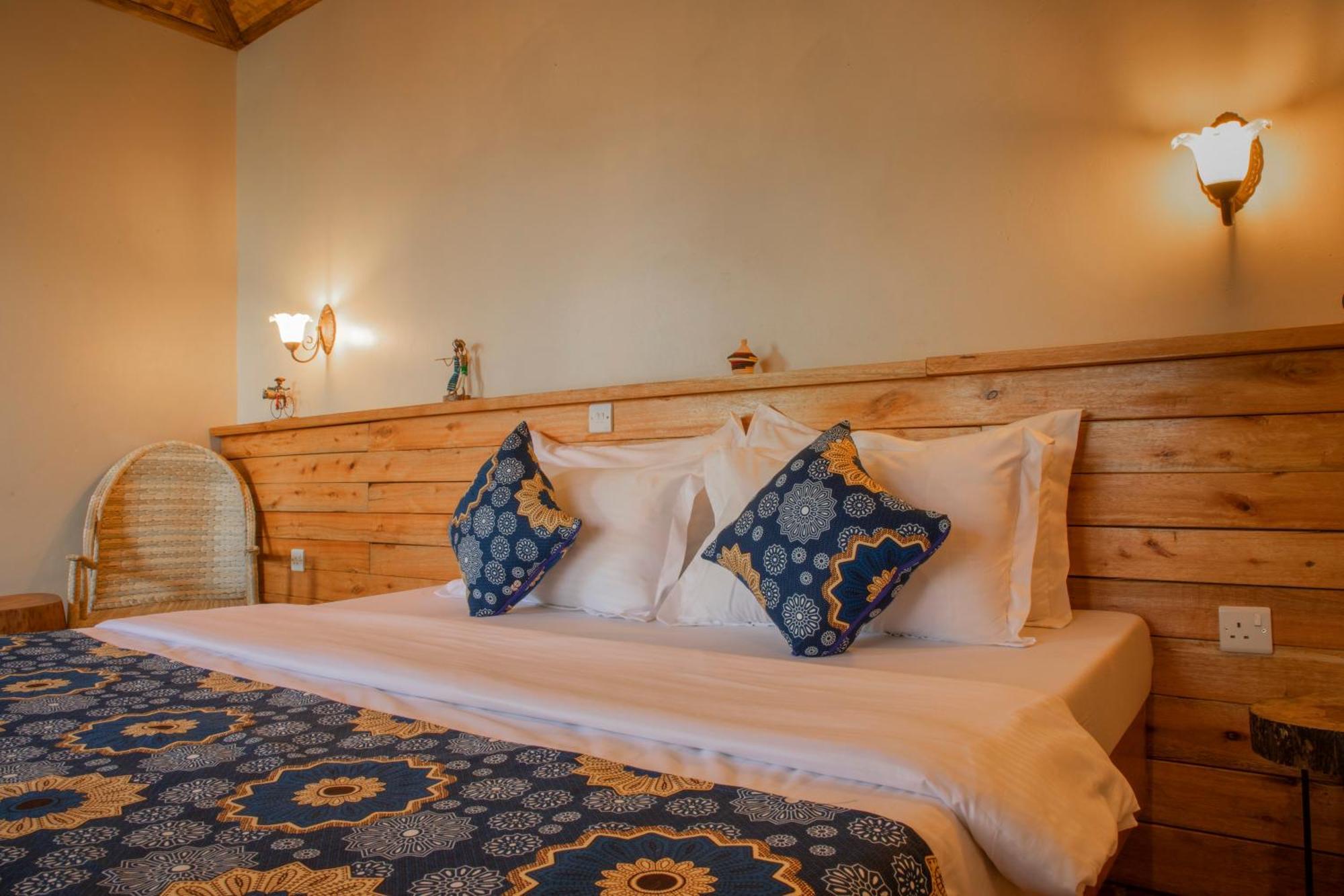 Kaswa Lodge Fort Portal Экстерьер фото