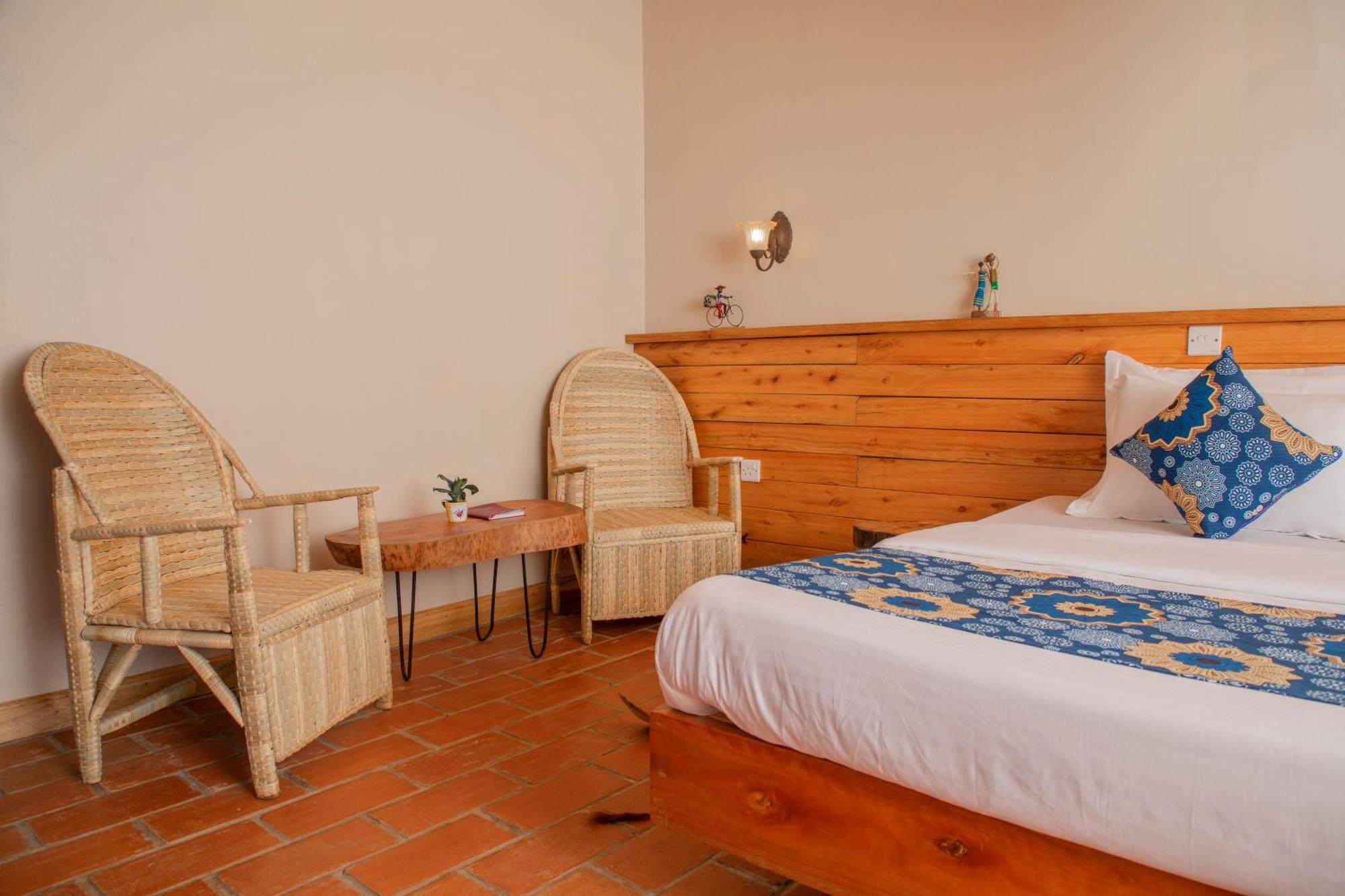Kaswa Lodge Fort Portal Экстерьер фото