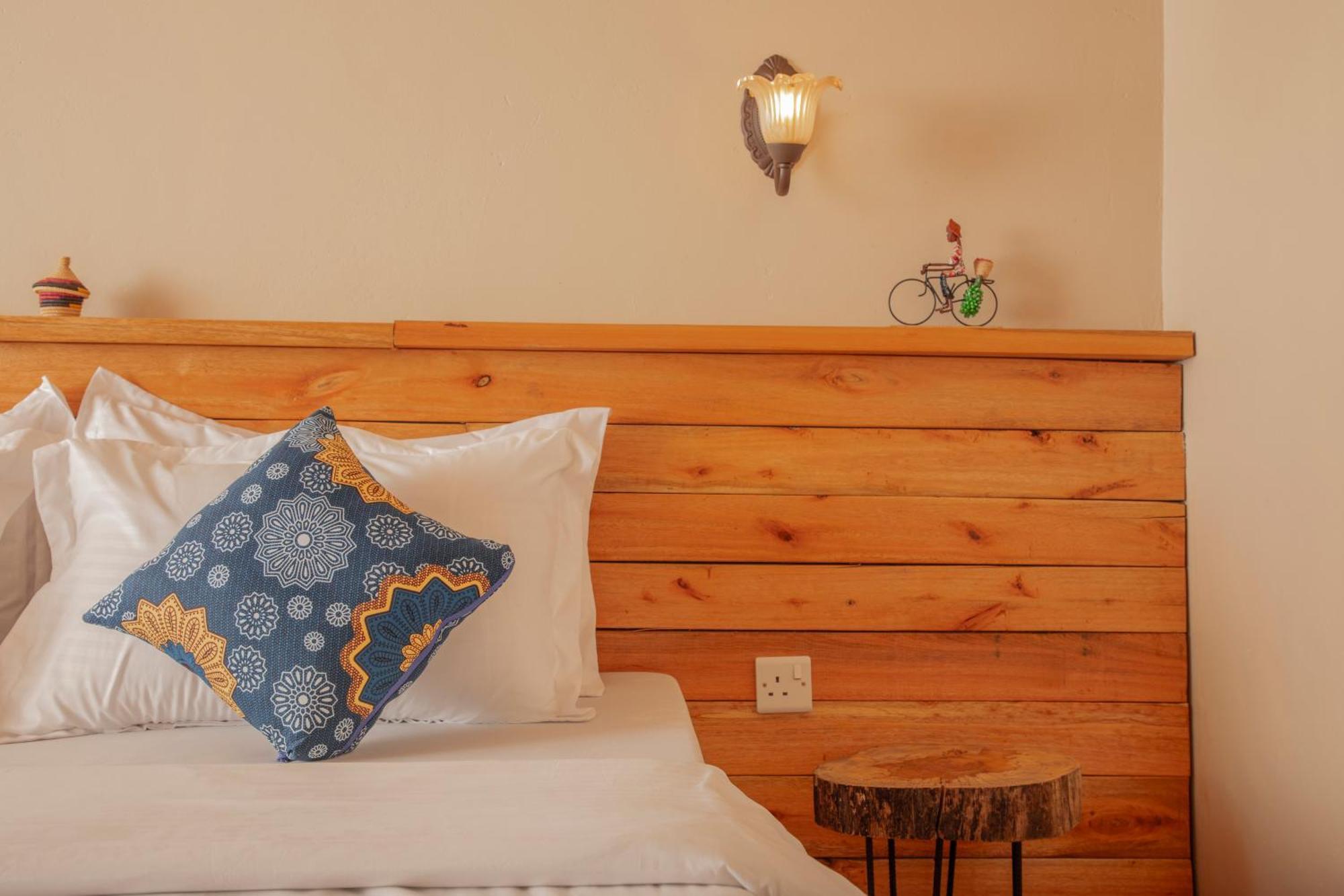 Kaswa Lodge Fort Portal Экстерьер фото